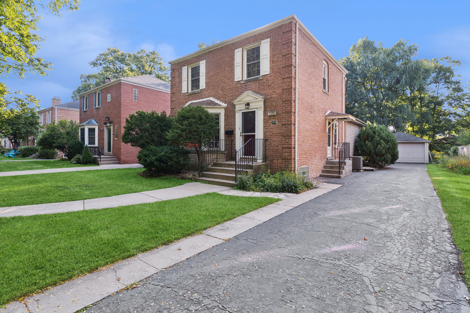 7013 N Monon Avenue, Chicago, IL 60646