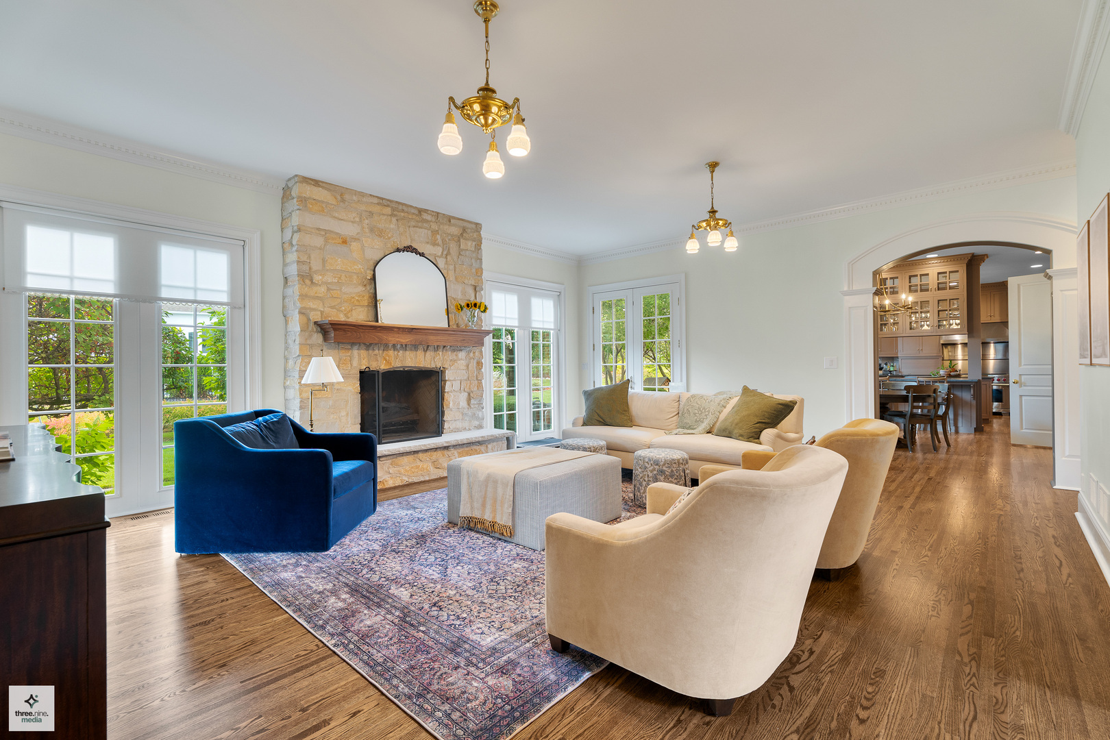 8010 Greenbriar Court, Burr Ridge, IL 60527