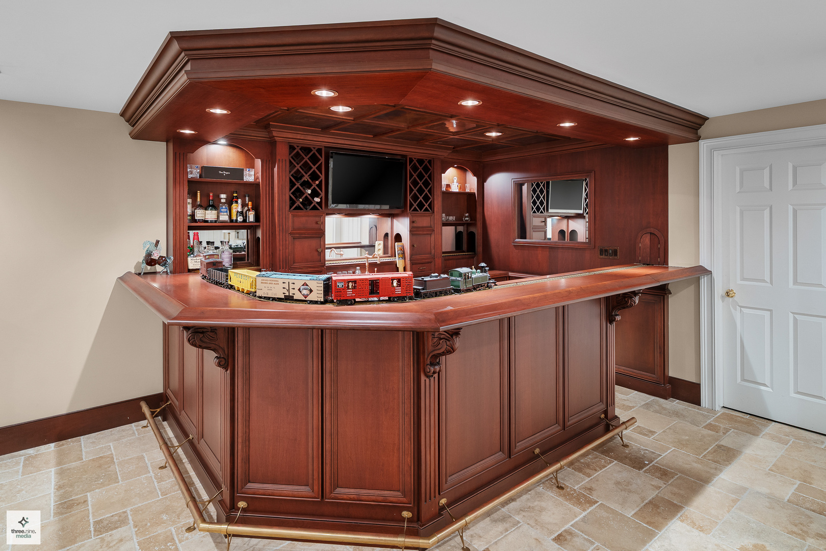 8010 Greenbriar Court, Burr Ridge, IL 60527