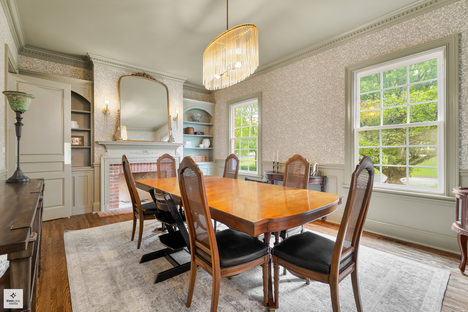 8010 Greenbriar Court, Burr Ridge, IL 60527