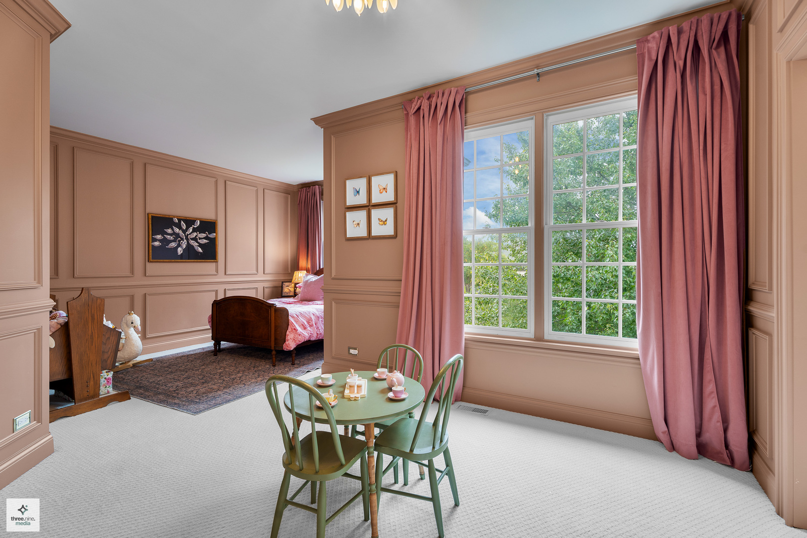 8010 Greenbriar Court, Burr Ridge, IL 60527