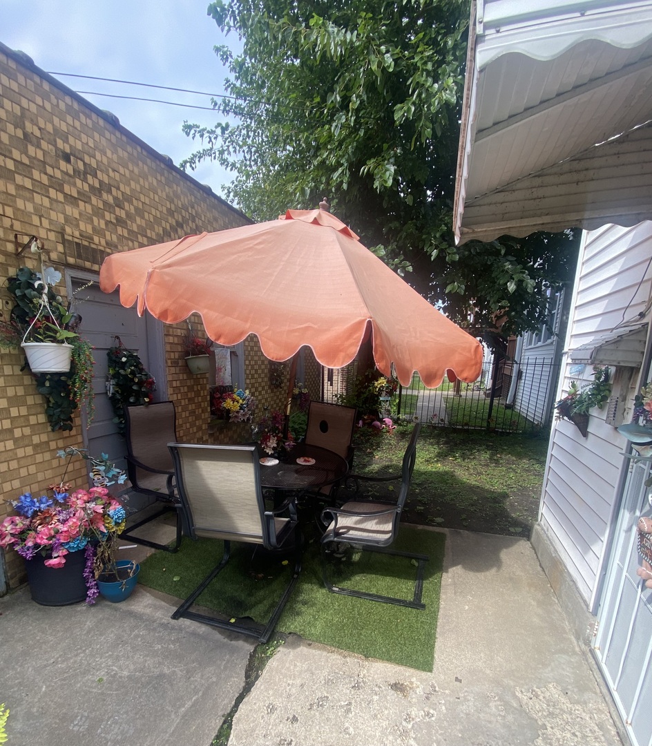 8352 S Maryland Avenue #1s, Chicago, IL 60619