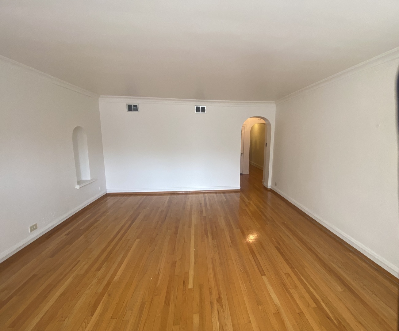 8352 S Maryland Avenue #1s, Chicago, IL 60619