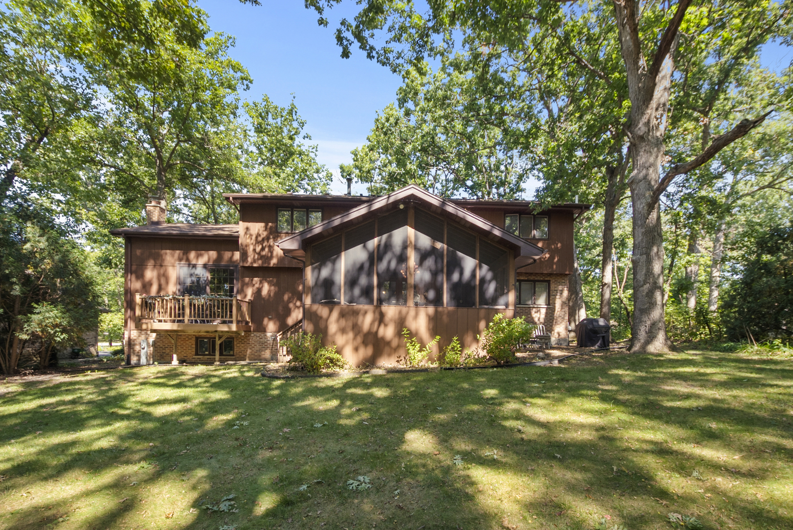 14715 S Woodcrest Avenue, Homer Glen, IL 60491