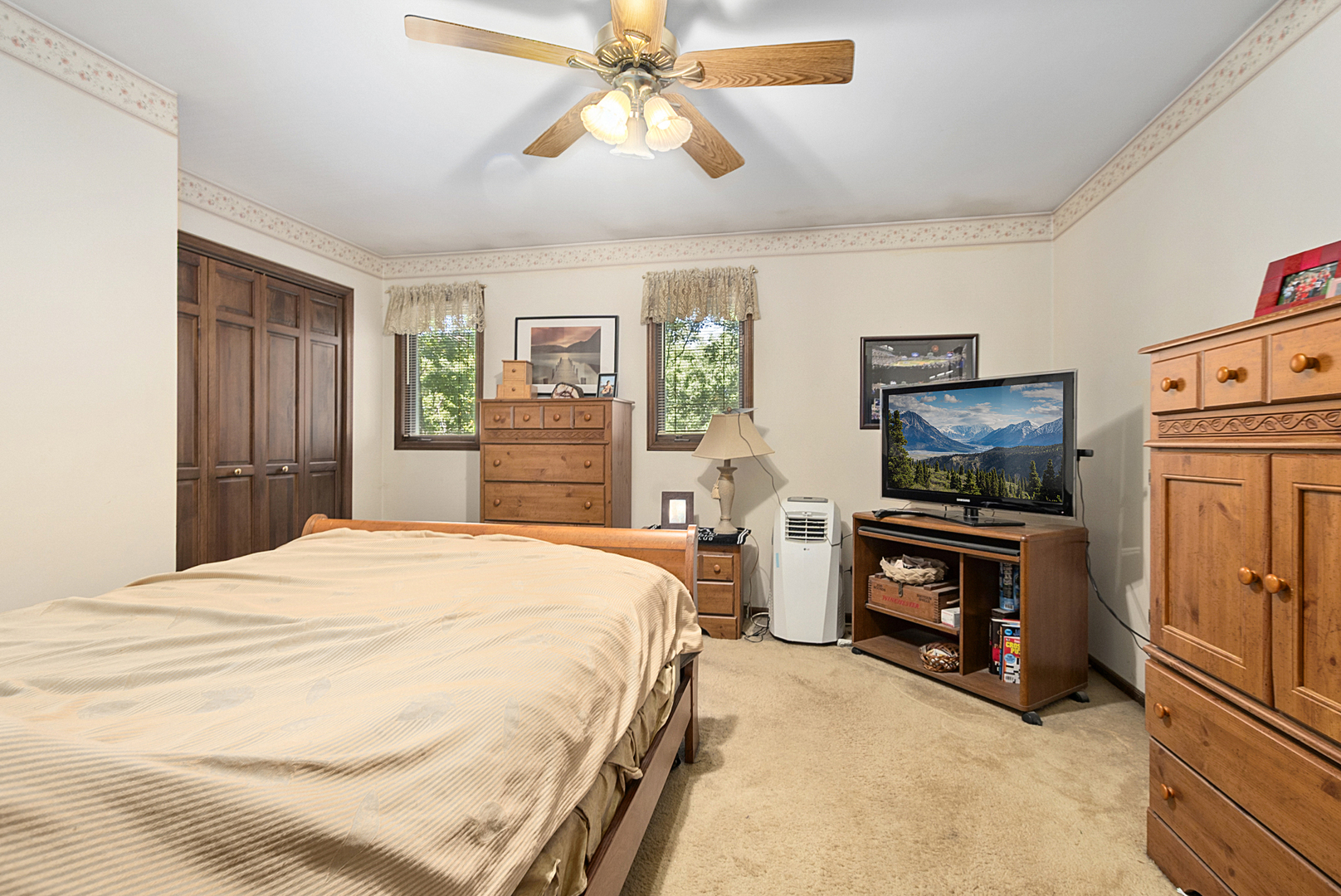 14715 S Woodcrest Avenue, Homer Glen, IL 60491