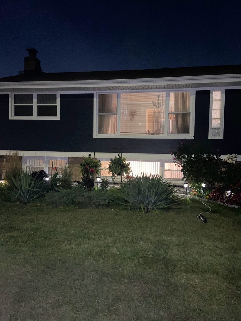 10817 S Oak Park Avenue, Worth, IL 60482