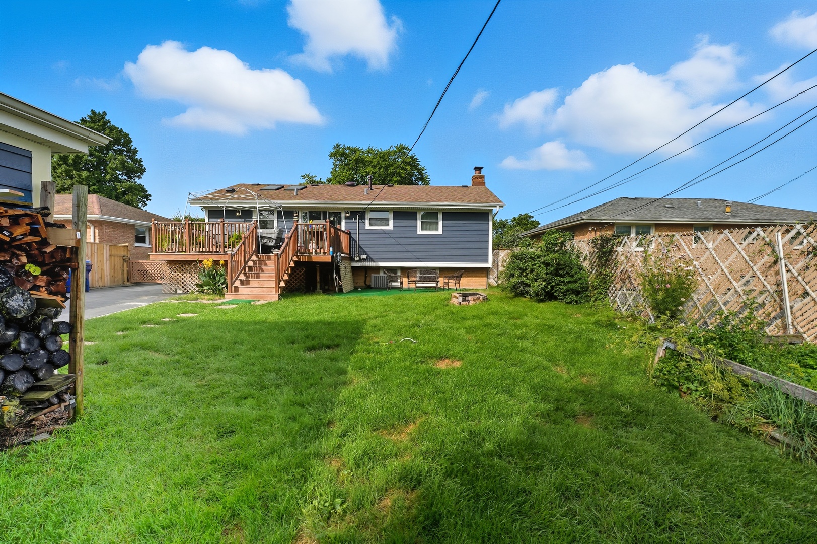 10817 S Oak Park Avenue, Worth, IL 60482