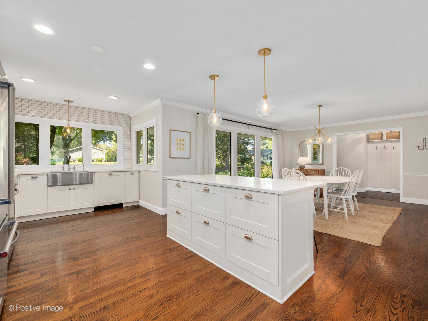 26W537 Barnes Avenue, Winfield, IL 60190