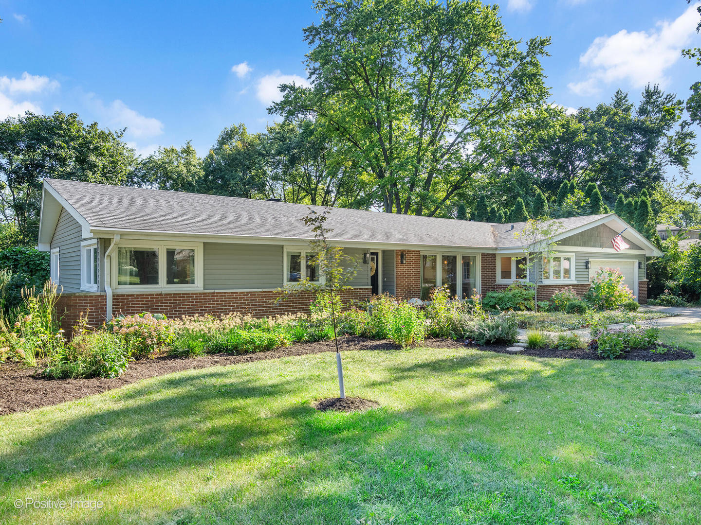26W537 Barnes Avenue, Winfield, IL 60190