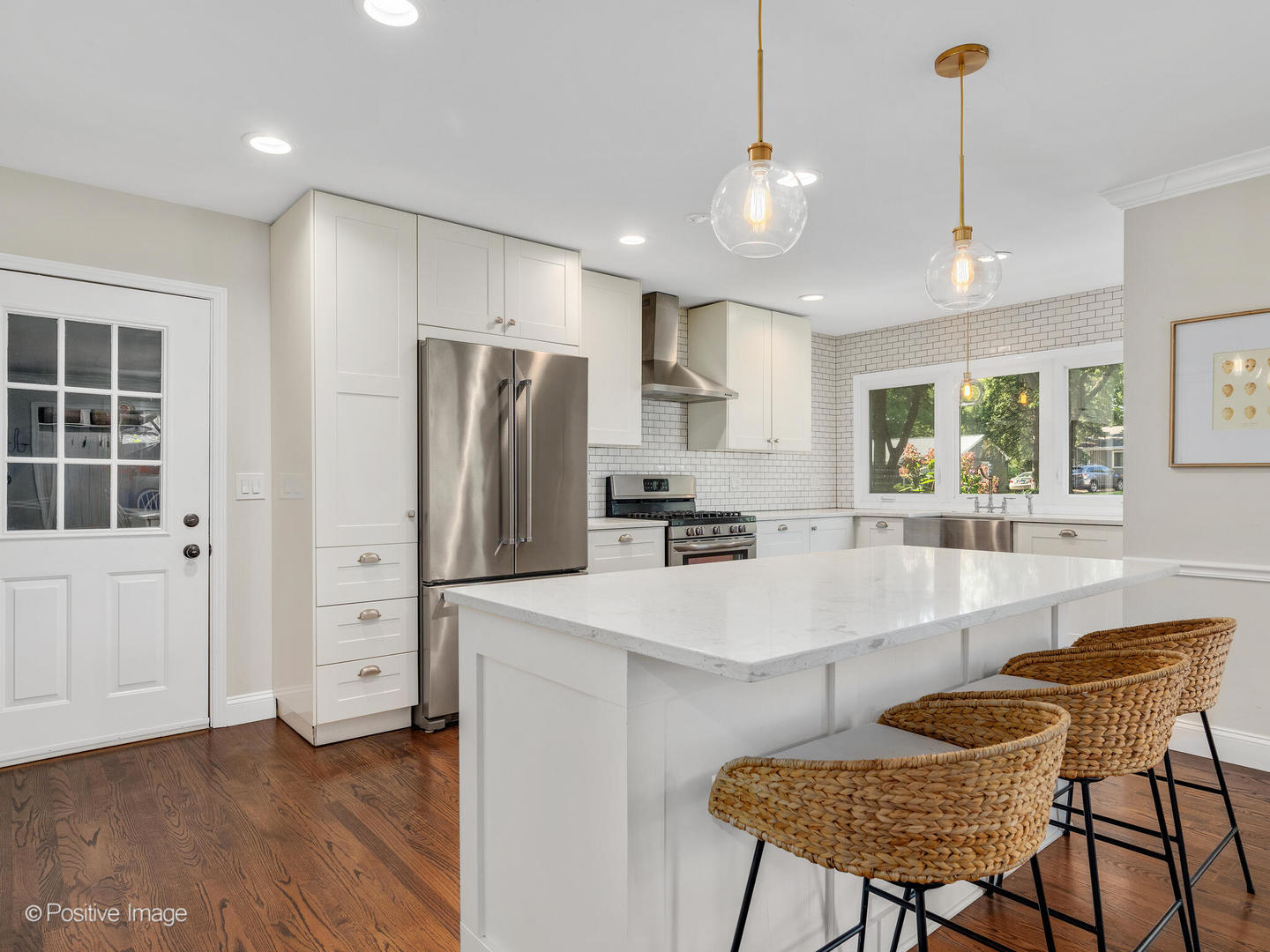 26W537 Barnes Avenue, Winfield, IL 60190