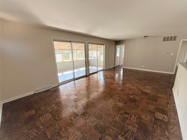 539 Ridgewood Road, Elk Grove Village, IL 60007