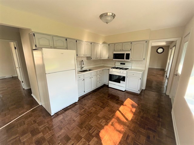539 Ridgewood Road, Elk Grove Village, IL 60007