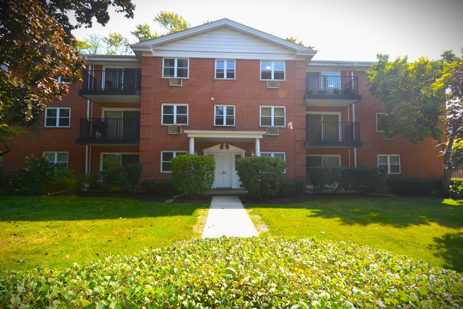 801 E Miner Street #1A, Arlington Heights, IL 60004