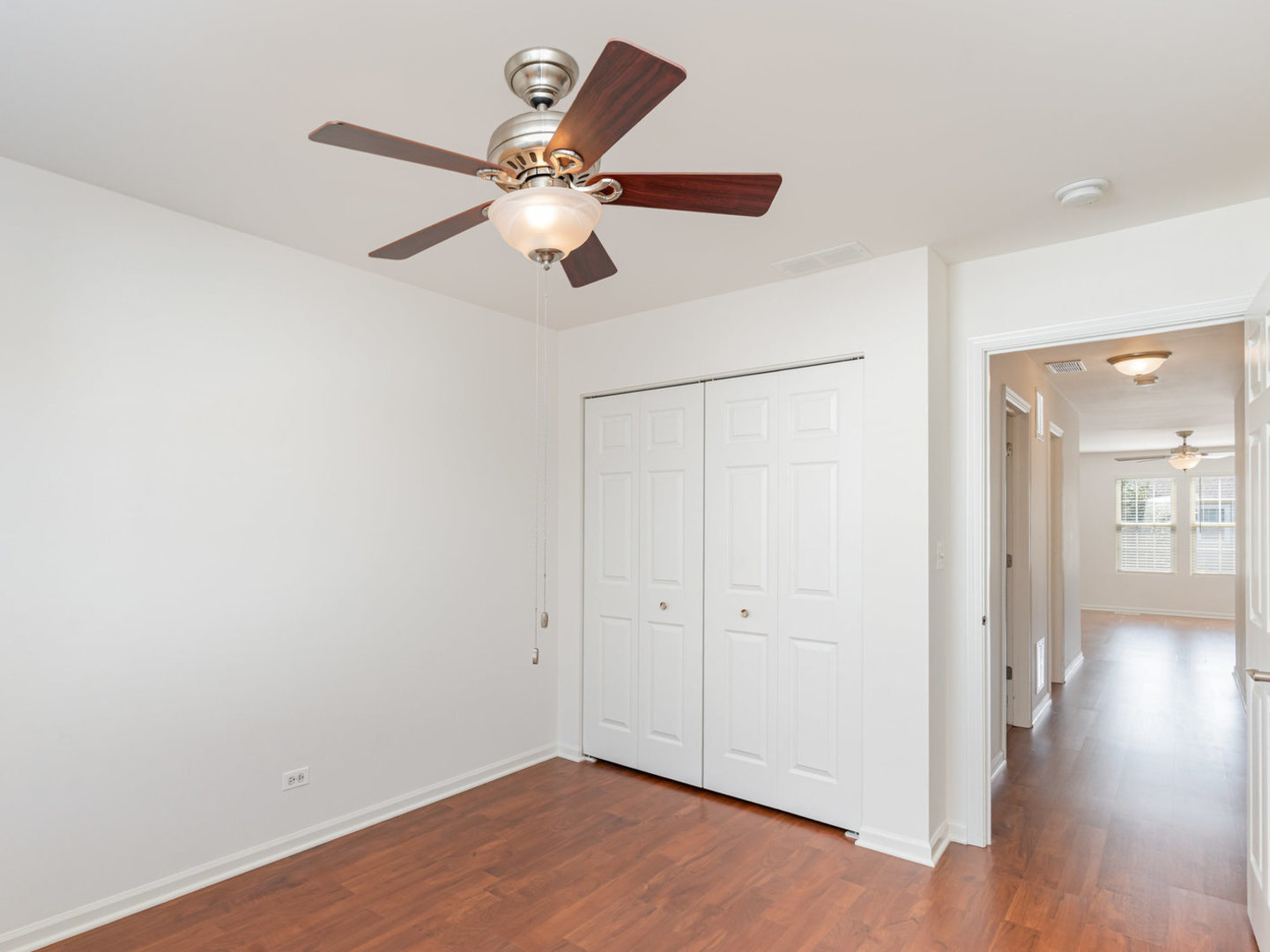 121 Springbrook Trail, Oswego, IL 60543