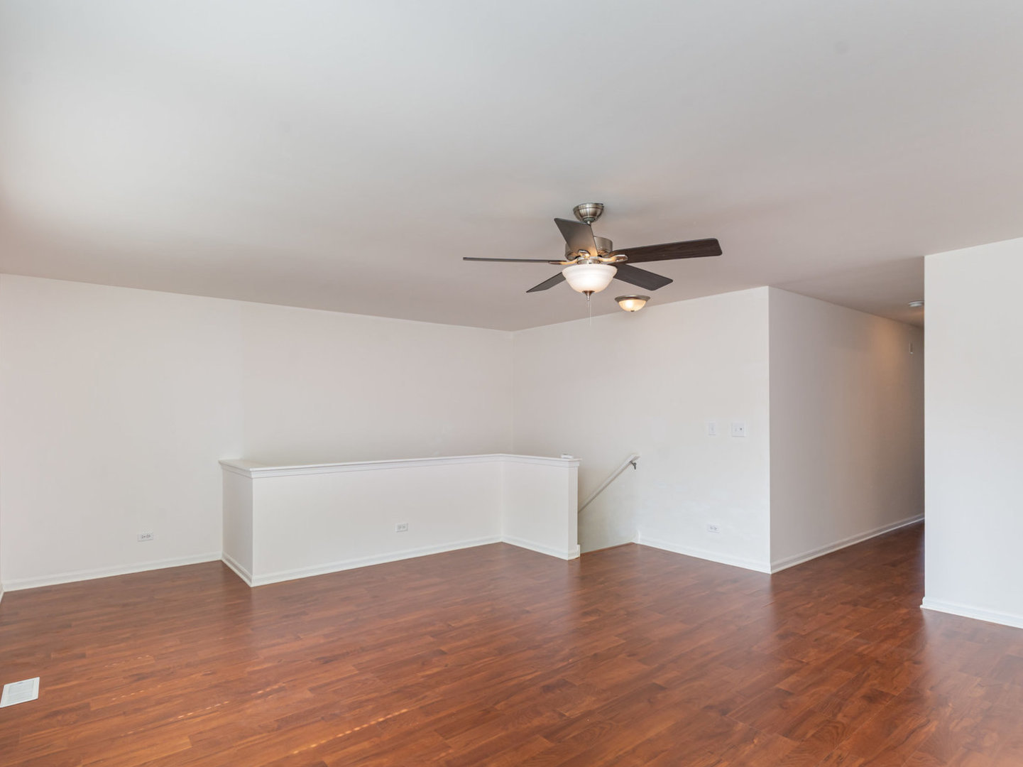 121 Springbrook Trail, Oswego, IL 60543