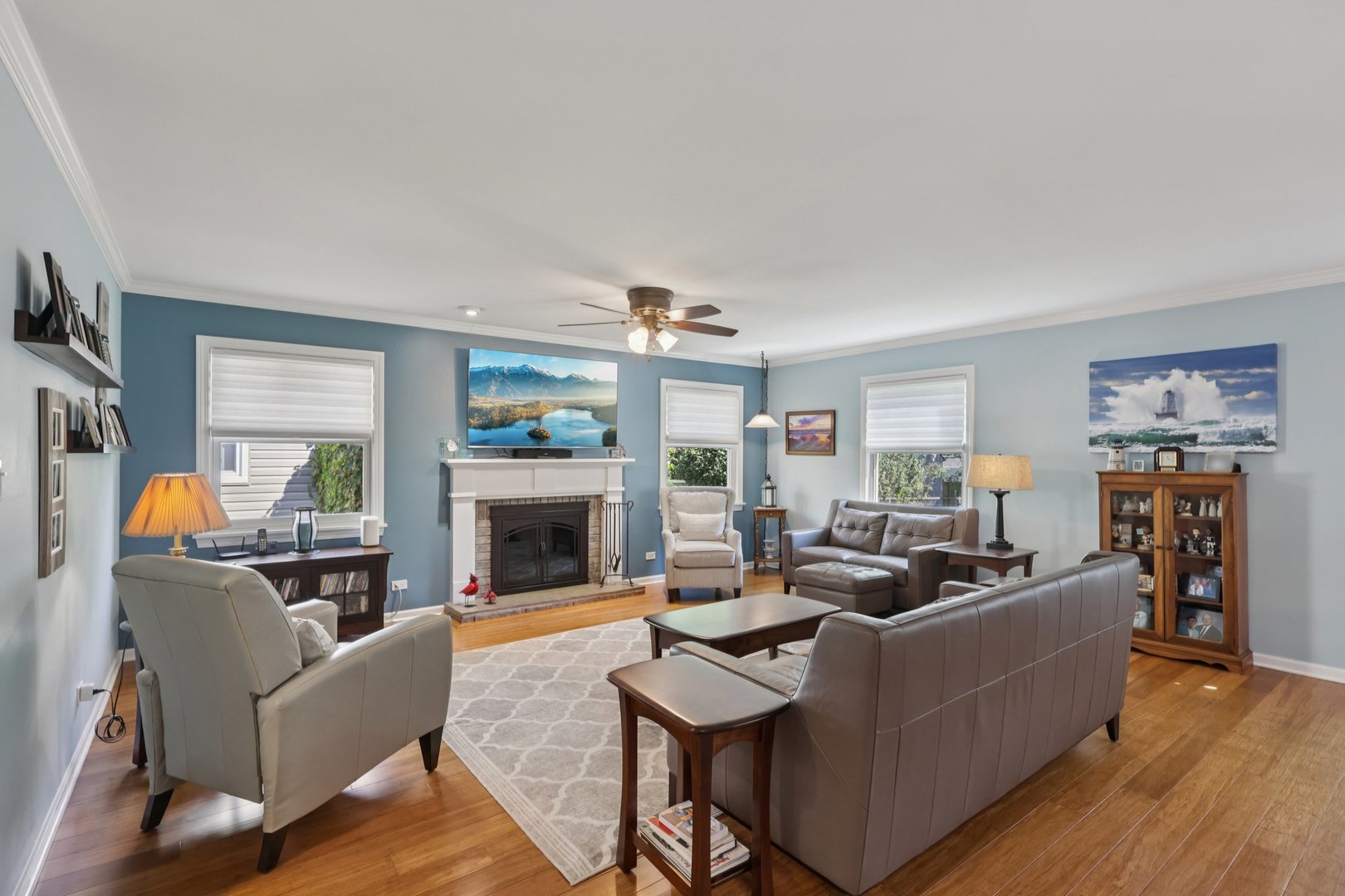 329 Timber Hill Road, Buffalo Grove, IL 60089