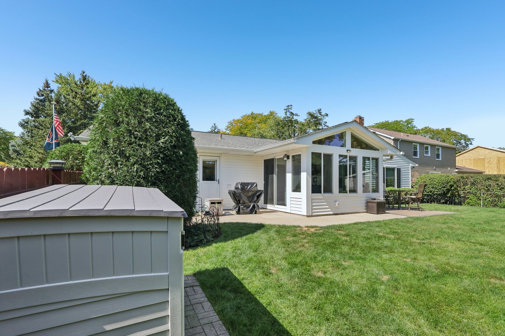 329 Timber Hill Road, Buffalo Grove, IL 60089