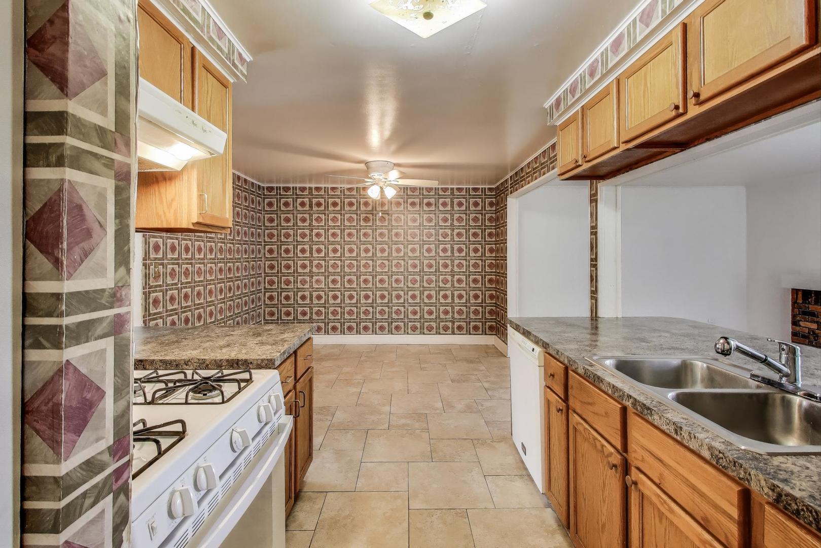 1029 Samson Drive, University Park, IL 60484