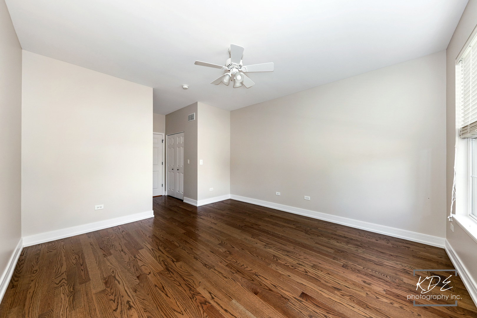 2836 Hillcrest Circle, Naperville, IL 60564