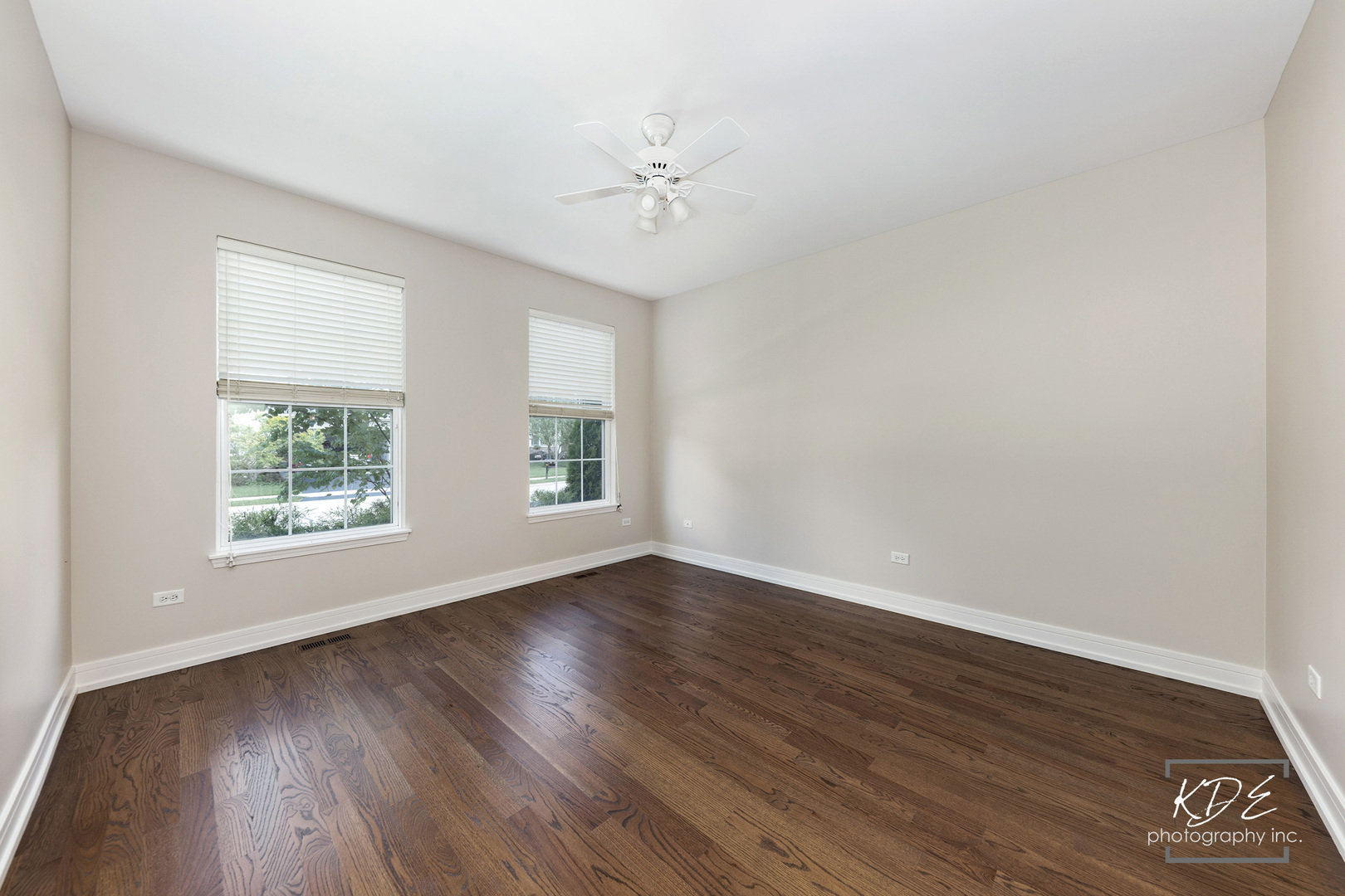 2836 Hillcrest Circle, Naperville, IL 60564