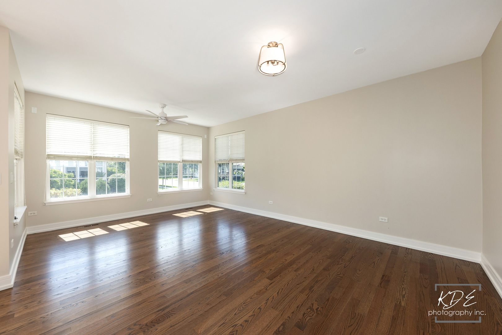 2836 Hillcrest Circle, Naperville, IL 60564