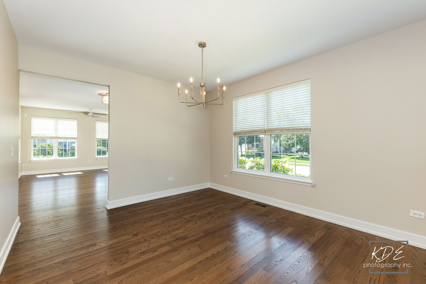 2836 Hillcrest Circle, Naperville, IL 60564