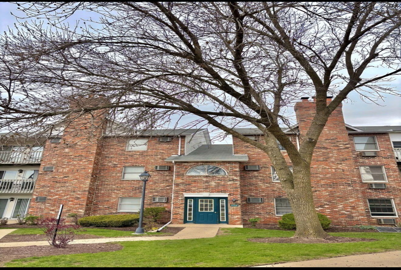 4316 W Shamrock Lane #3C, McHenry, IL 60050