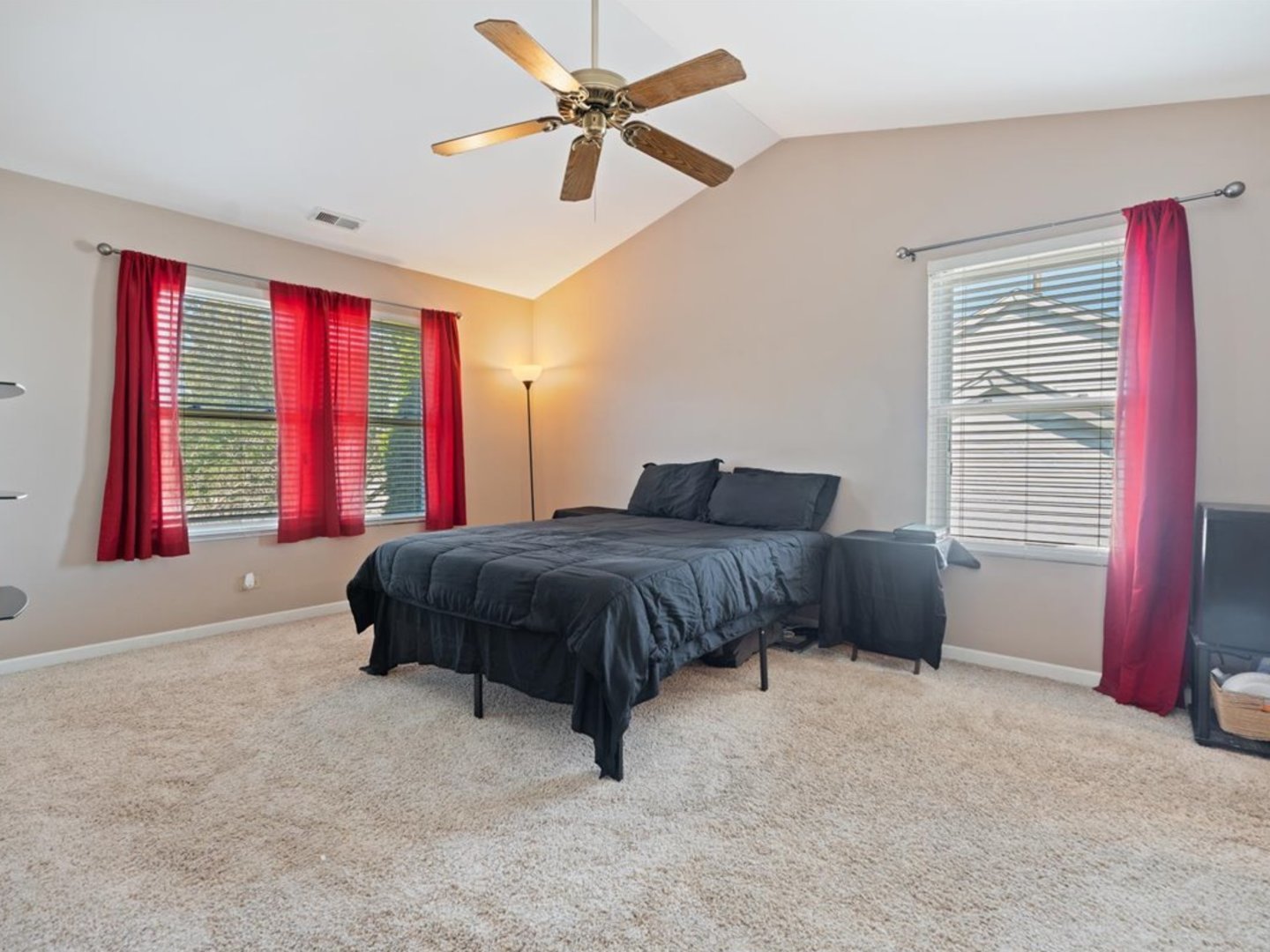 465 Bloomfield Drive, Bolingbrook, IL 60440
