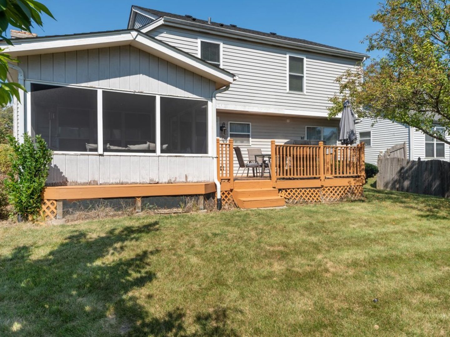 465 Bloomfield Drive, Bolingbrook, IL 60440