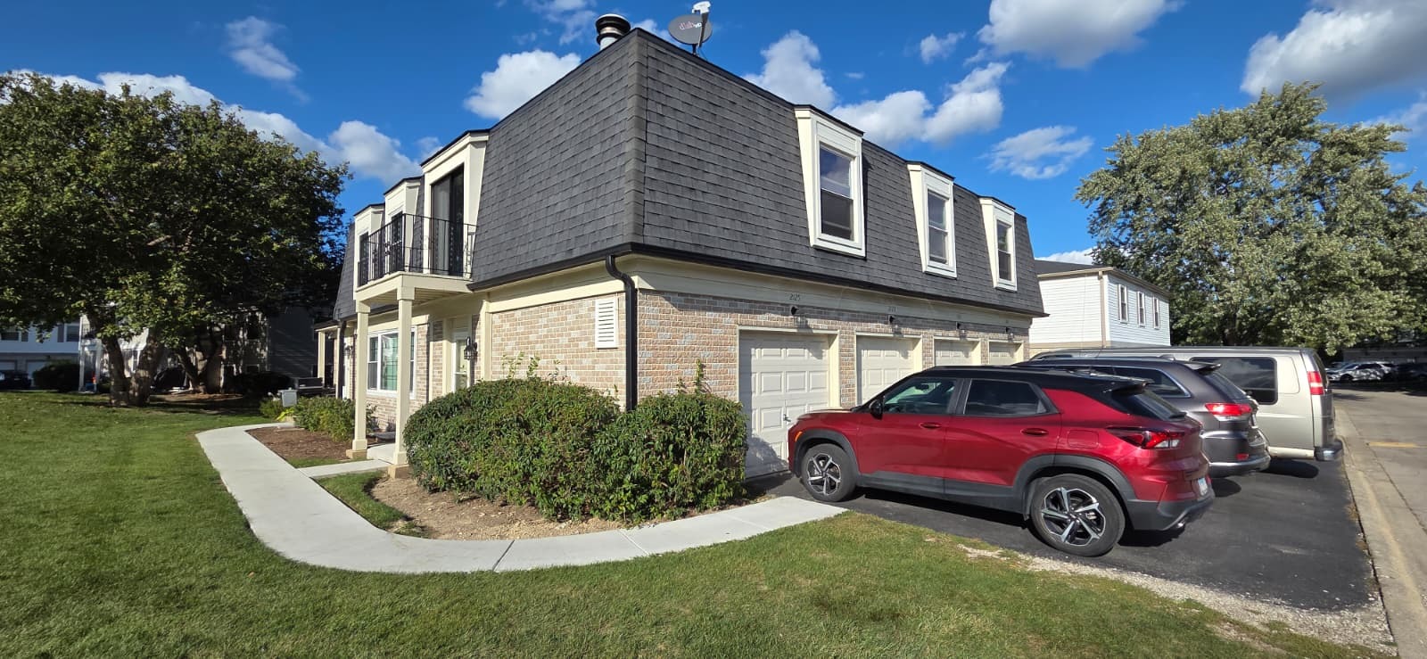 2125 N GINGER CREEK Drive #2125, Palatine, IL 60074
