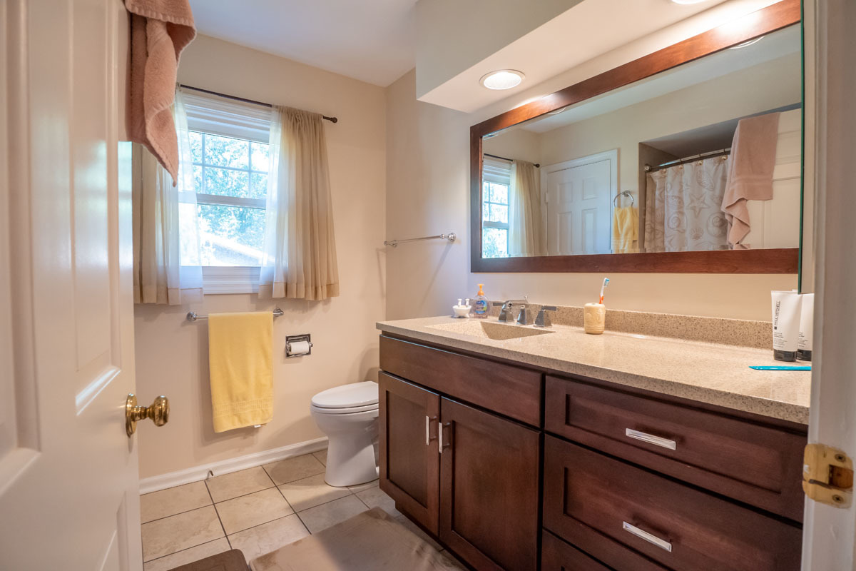 3501 Saratoga Avenue, Downers Grove, IL 60515