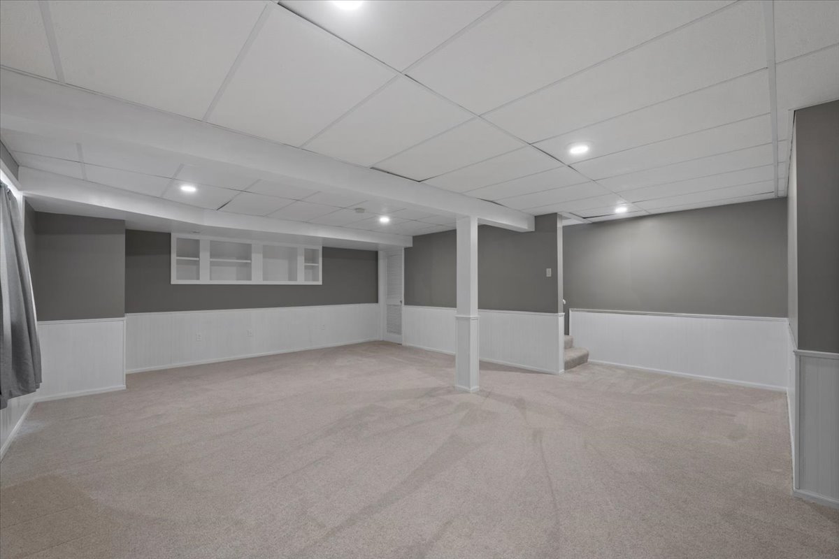 1128 Masters Parkway, Aurora, IL 60506