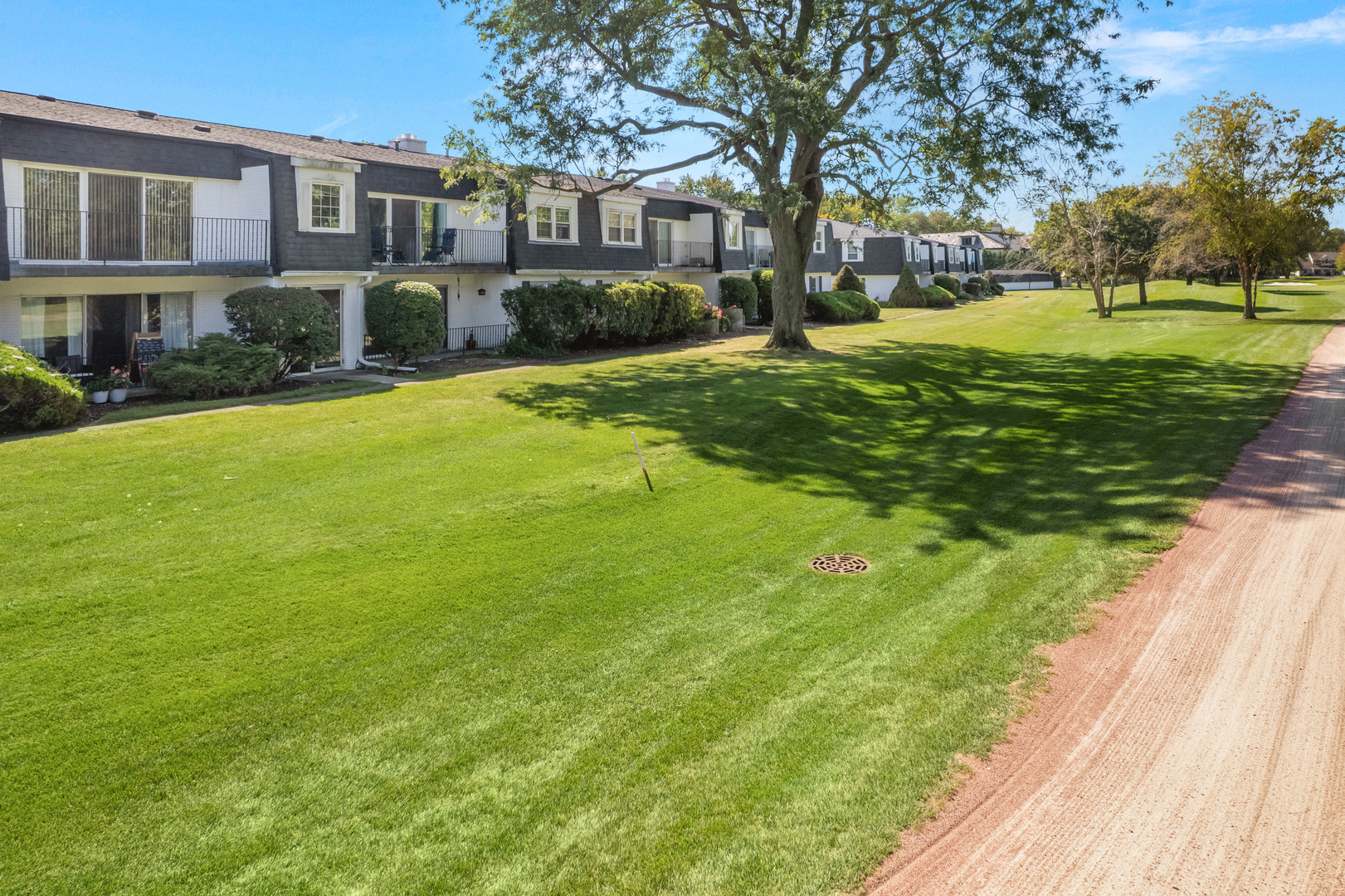 1133 ROYAL ST GEORGE Drive #107, Naperville, IL 60563