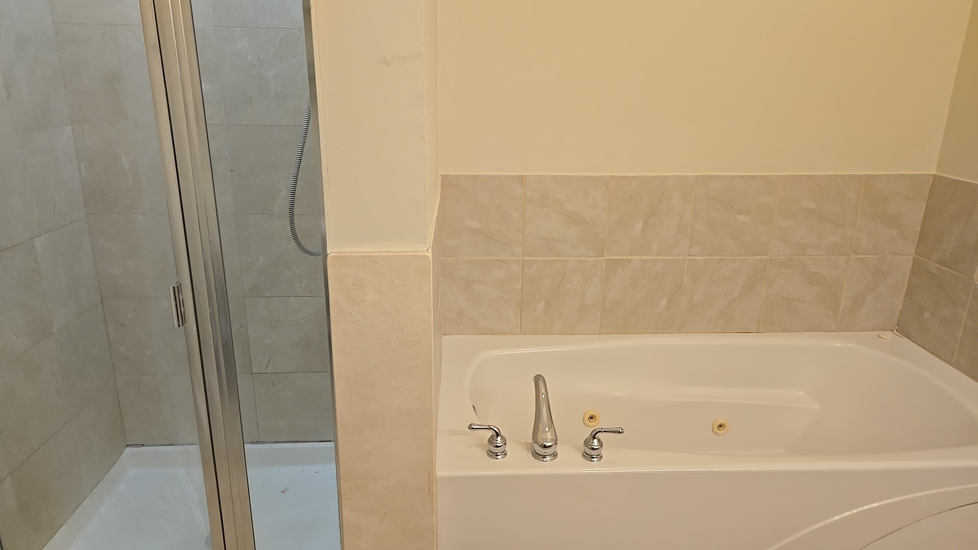 6736 S Merrill Avenue #4N, Chicago, IL 60649