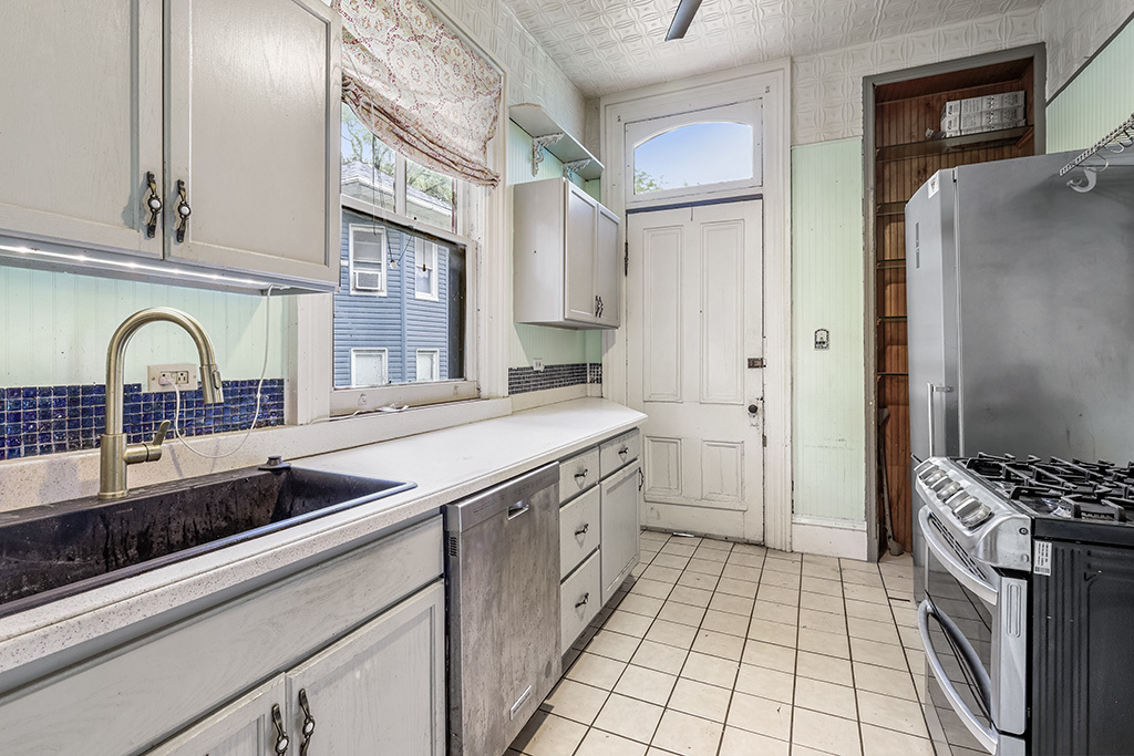 2445 High Street, Blue Island, IL 60406