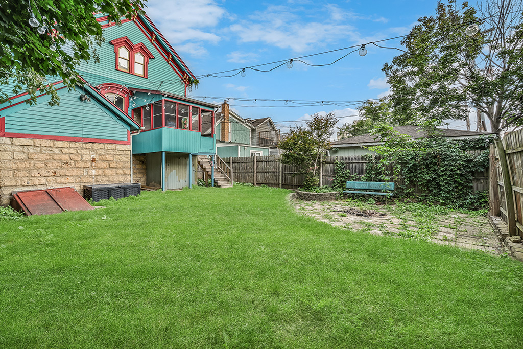 2445 High Street, Blue Island, IL 60406