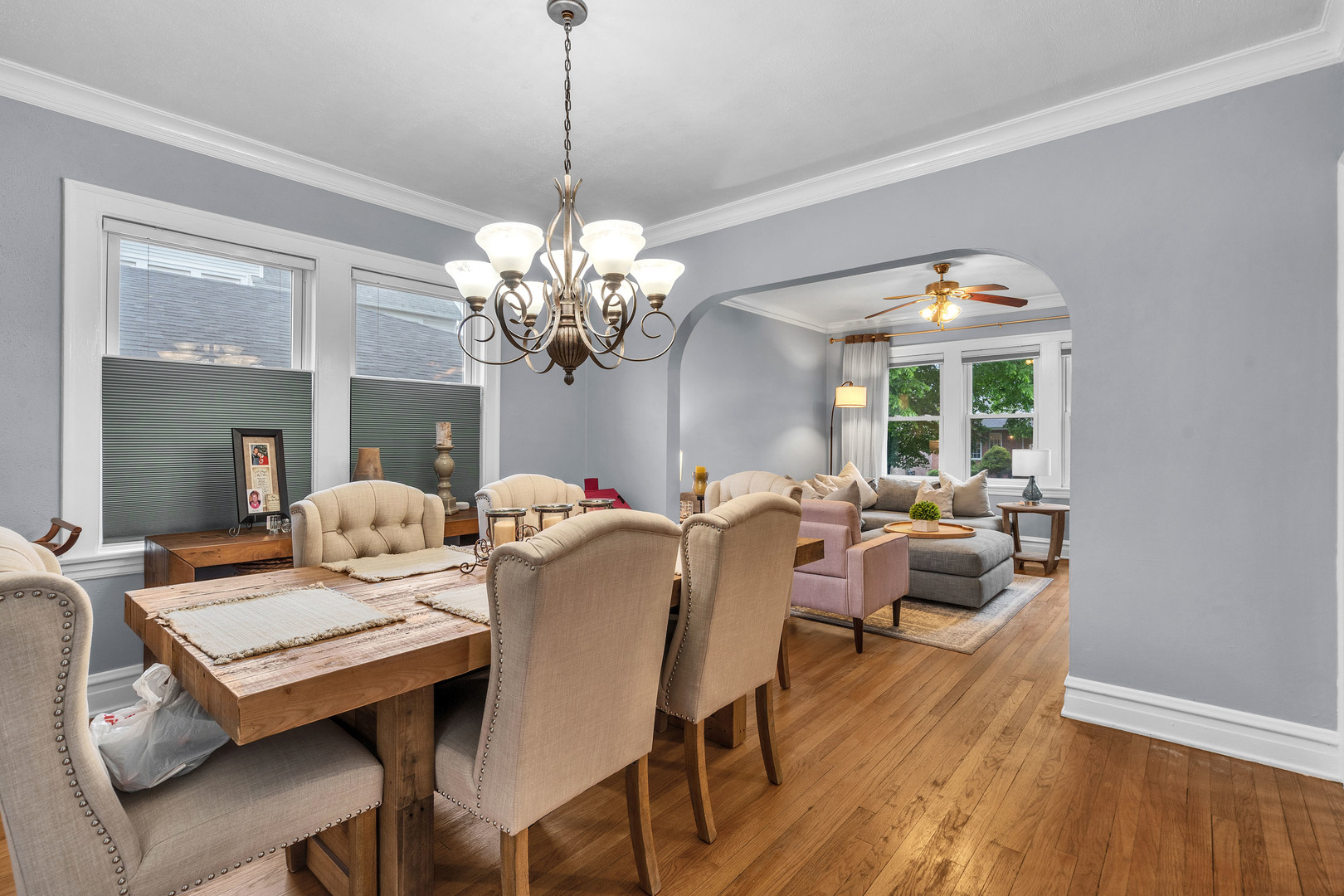 4526 N Mobile Avenue, Chicago, IL 60630