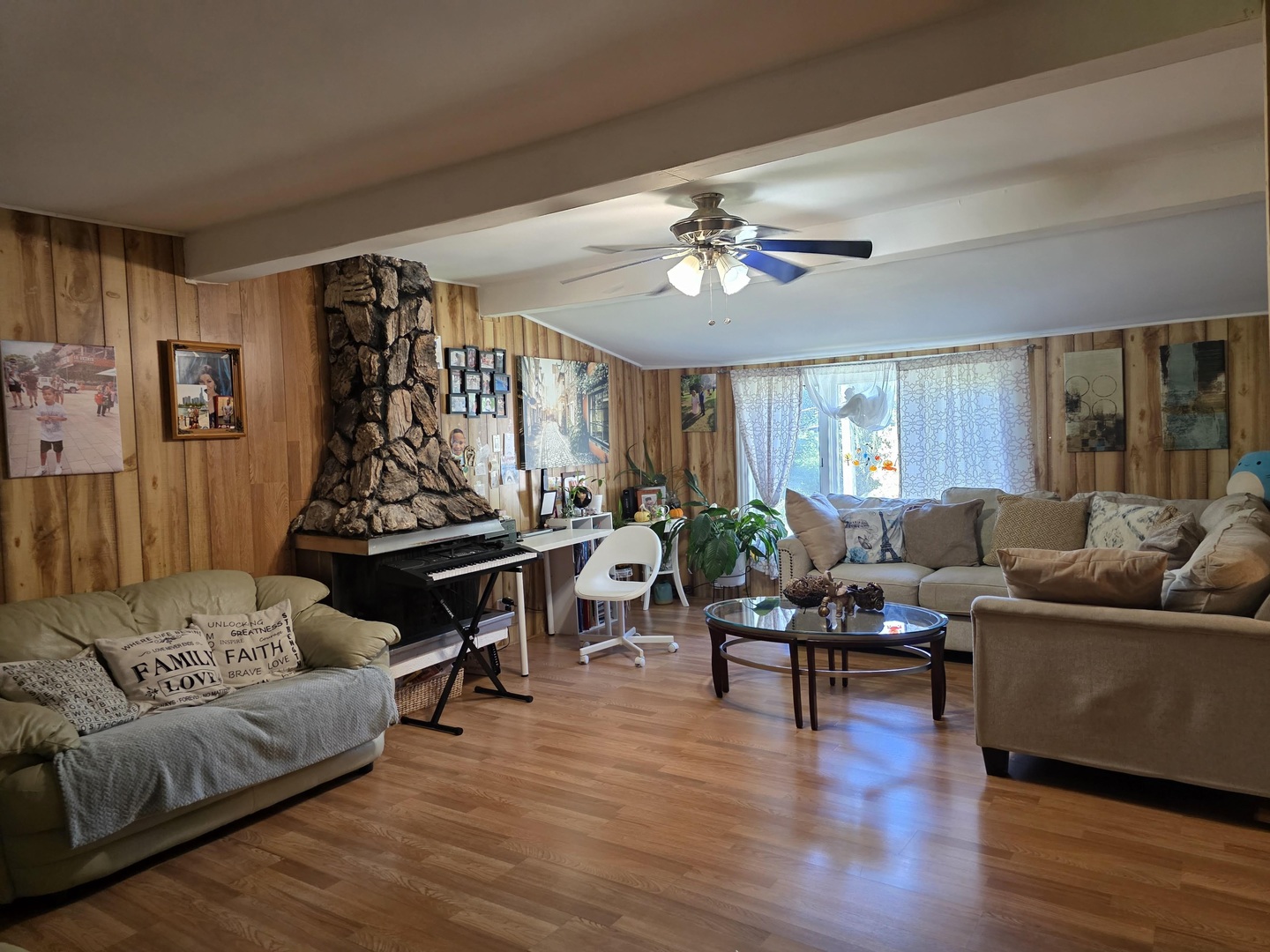 38433 N 5th Avenue, Spring Grove, IL 60081