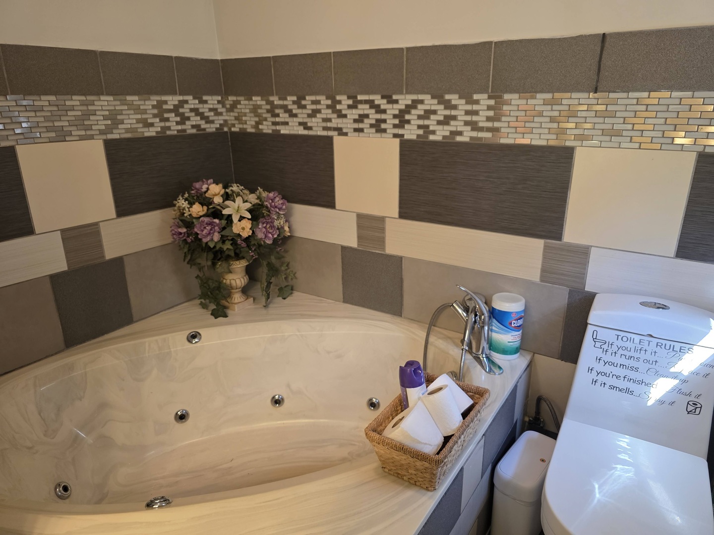 38433 N 5th Avenue, Spring Grove, IL 60081