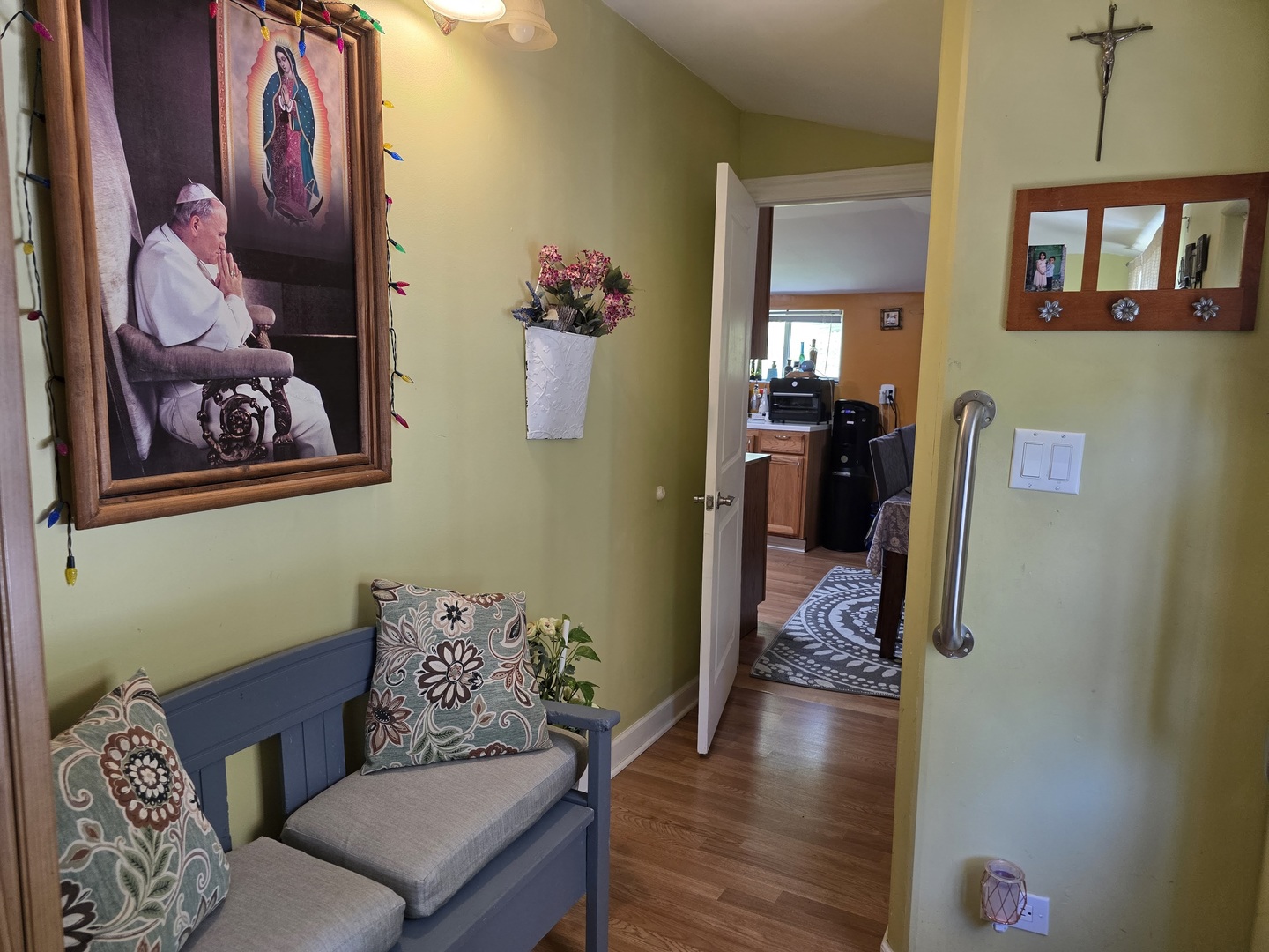 38433 N 5th Avenue, Spring Grove, IL 60081