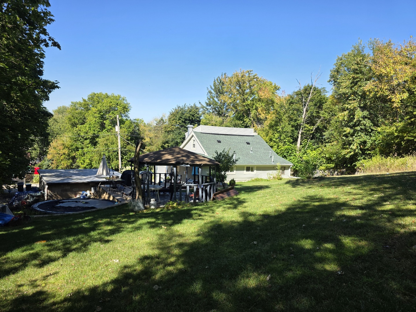 38433 N 5th Avenue, Spring Grove, IL 60081