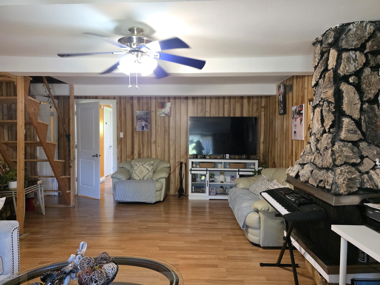 38433 N 5th Avenue, Spring Grove, IL 60081