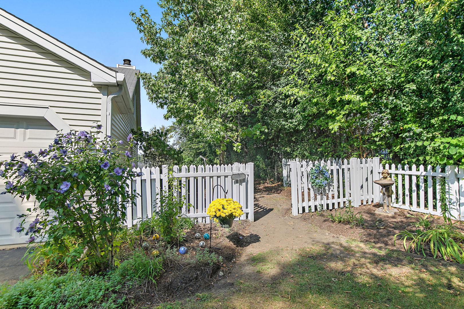 27W250 Birch Street, Winfield, IL 60190