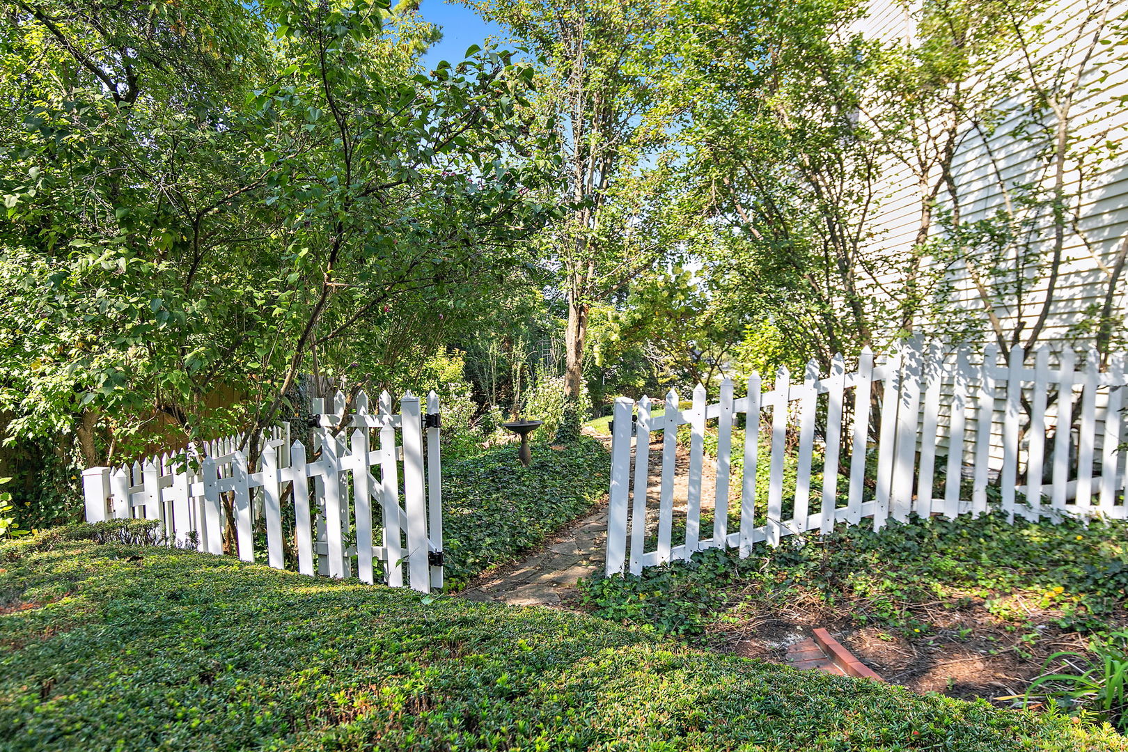 27W250 Birch Street, Winfield, IL 60190