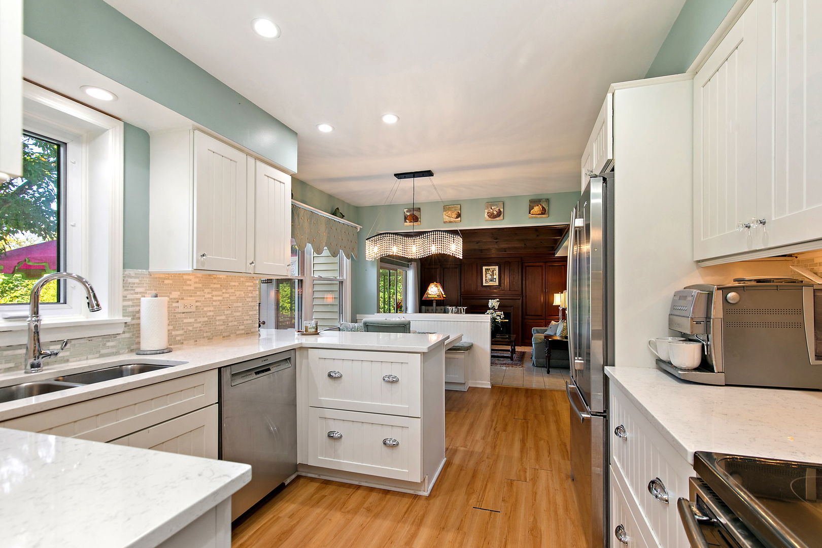27W250 Birch Street, Winfield, IL 60190