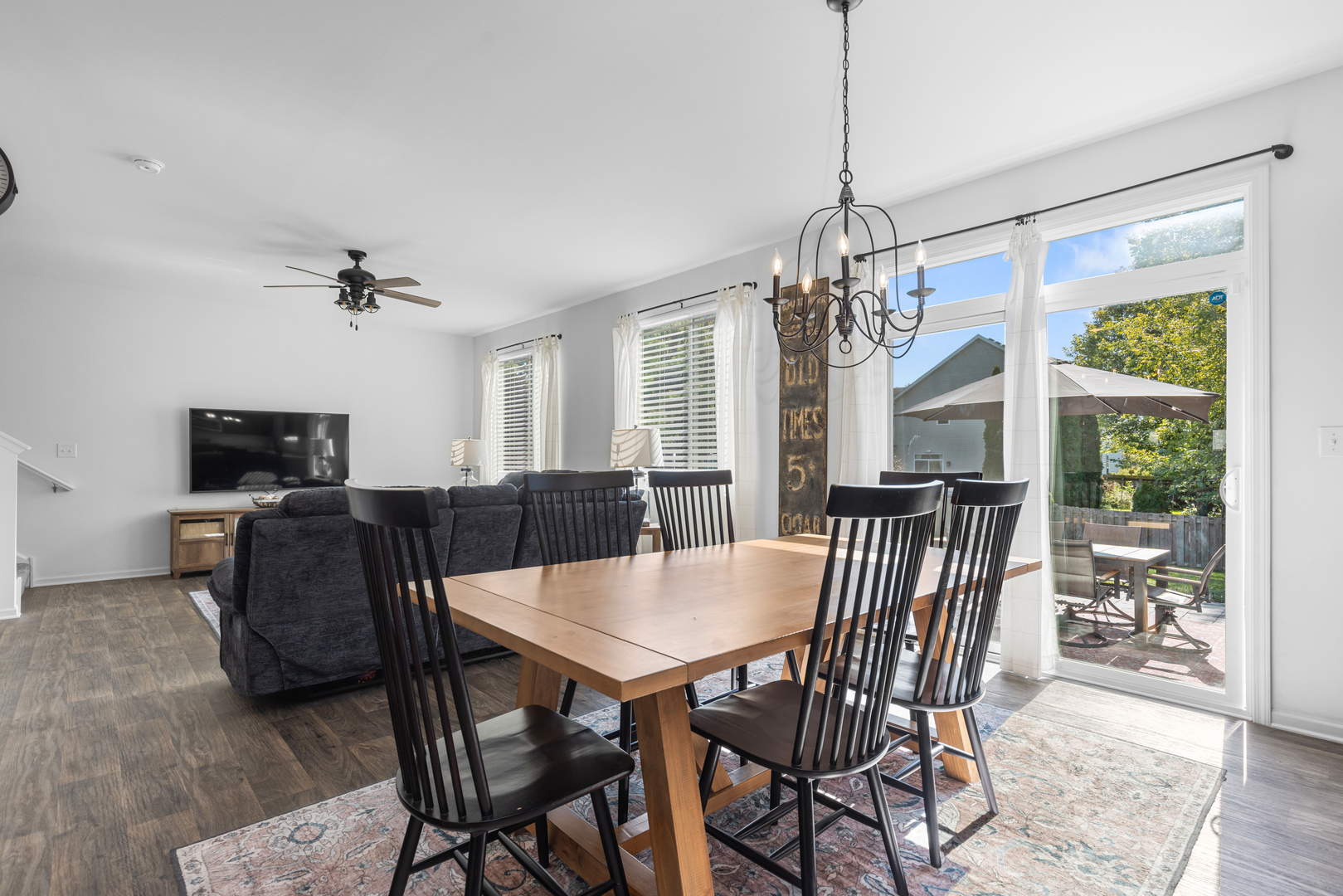 1818 Cashel Lane, McHenry, IL 60050