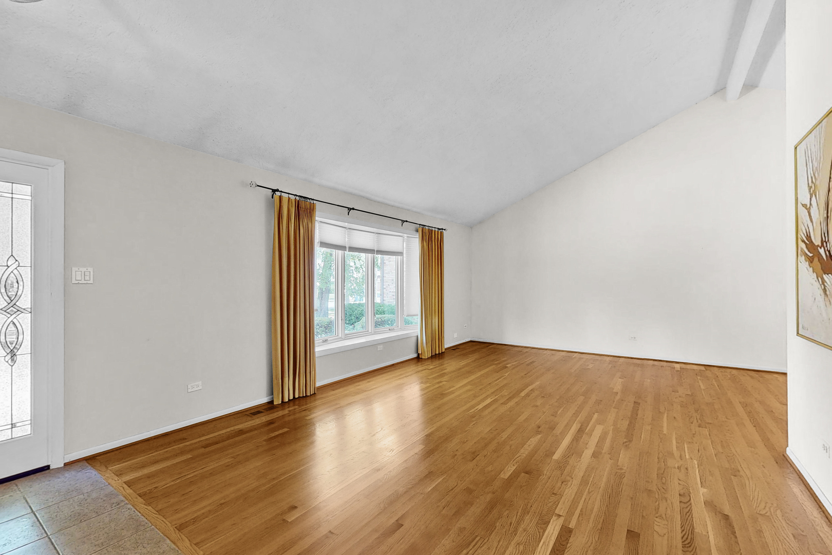 929 W Surrey Road, Addison, IL 60101