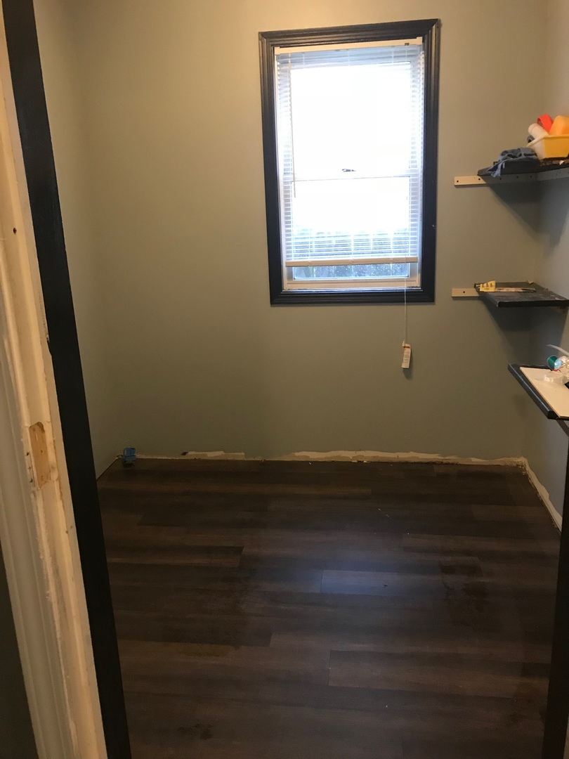 409 E Douglas Street, Bloomington, IL 61701