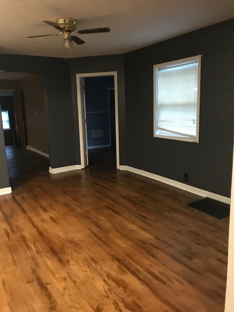 409 E Douglas Street, Bloomington, IL 61701