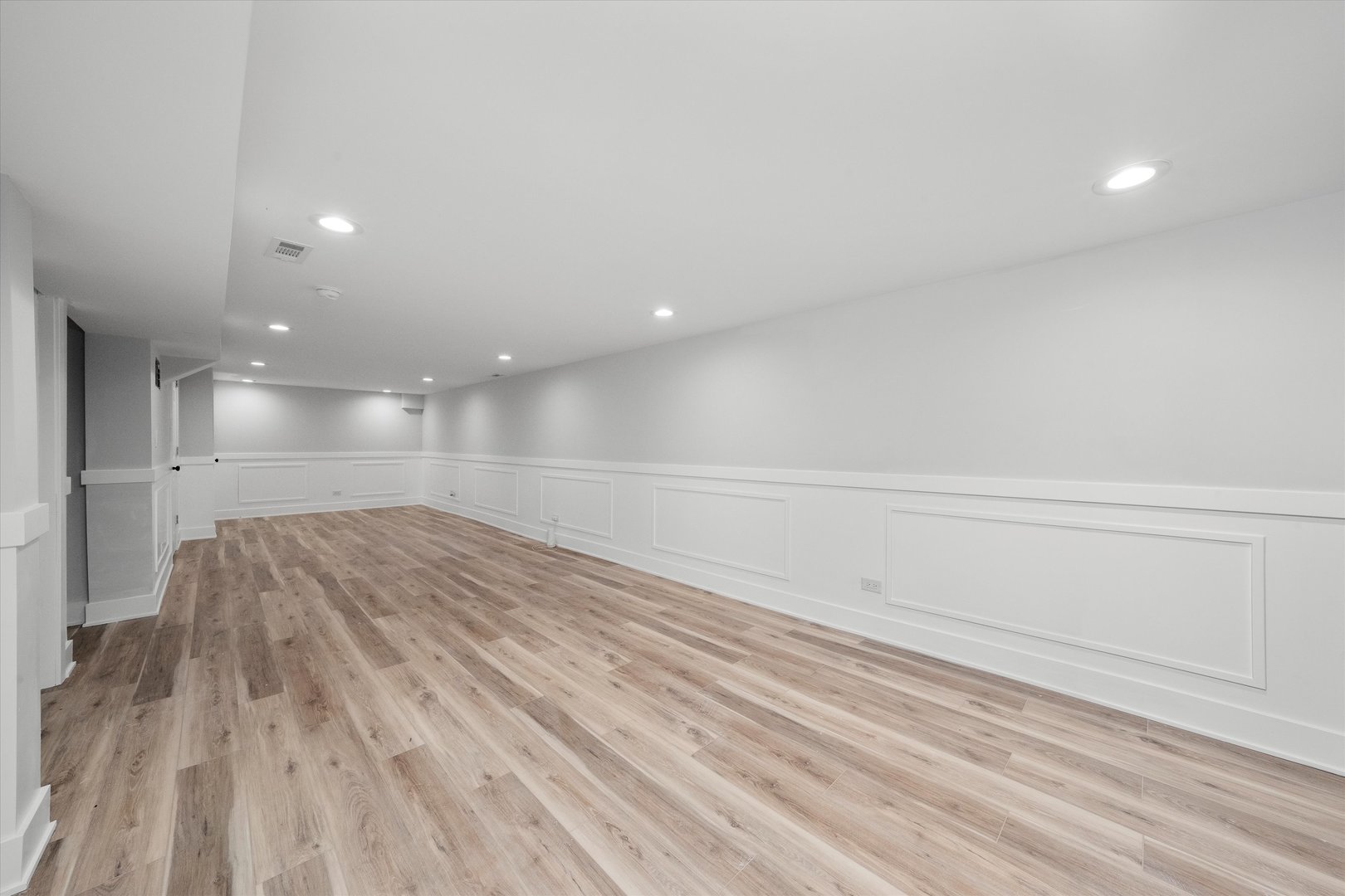 21636 Clyde Avenue, Sauk Village, IL 60411